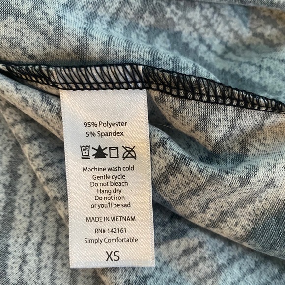 LuLaRoe Irma tunic - Picture 3 of 3